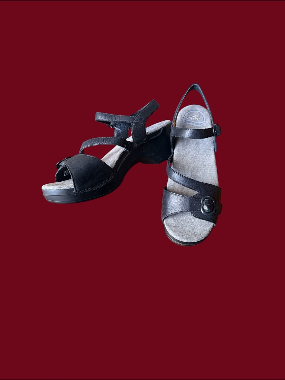 Dansko Sandi Black Leather Strappy Wedge Sandals - New without Tags
